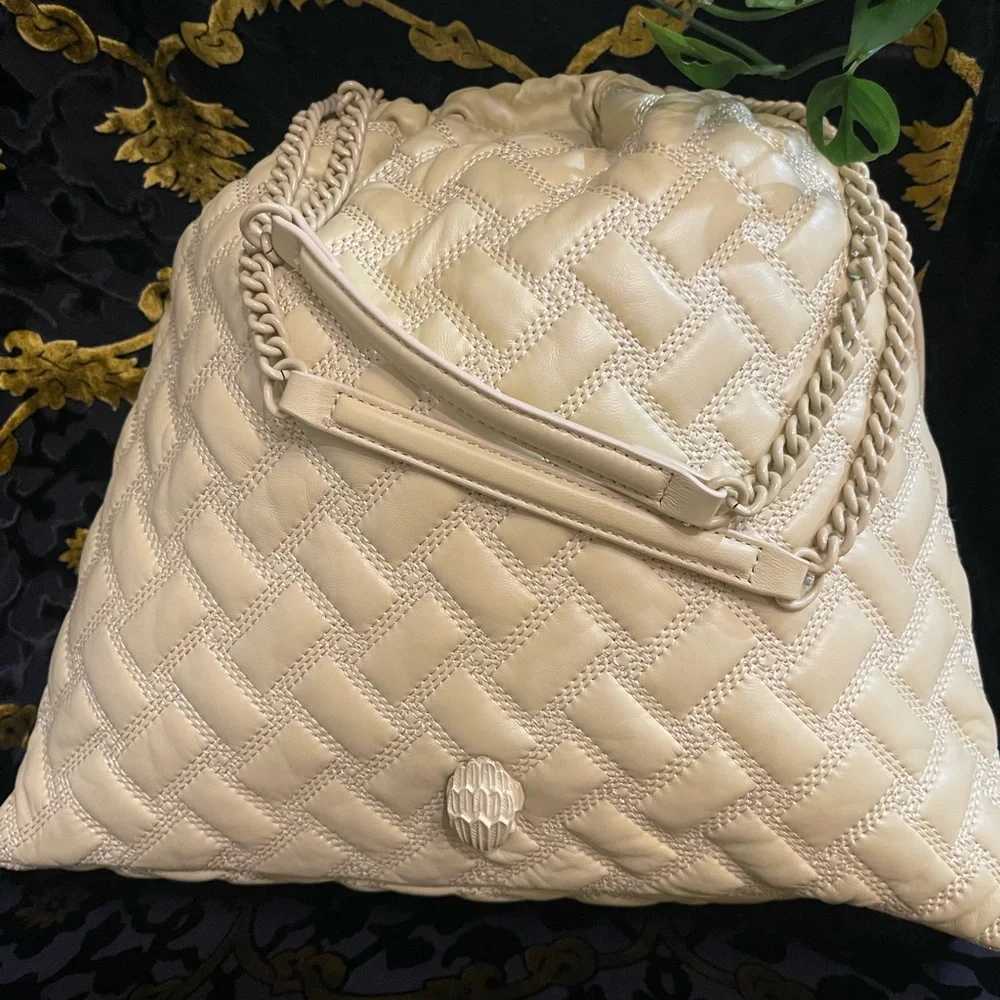 Kurt Geiger Quilted Leather Shoulder Handbag . Pristine Condition - Picture 5 of 11